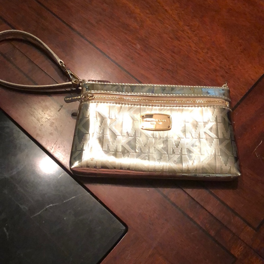My new wristlet